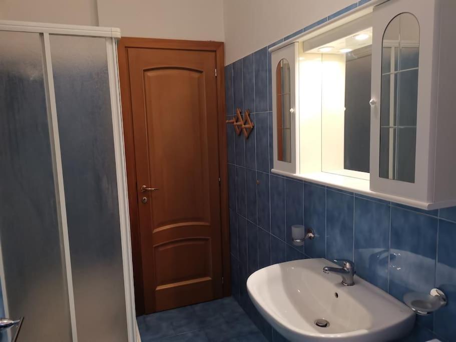 Genova Tra Mare E Centro Apartamento Exterior foto